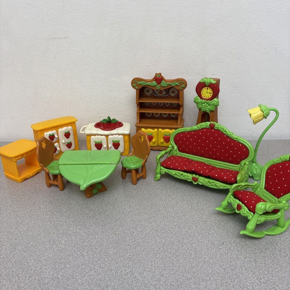 Vintage Strawberry Shortcake Berry Happy Home Furniture Lot-13 Pieces